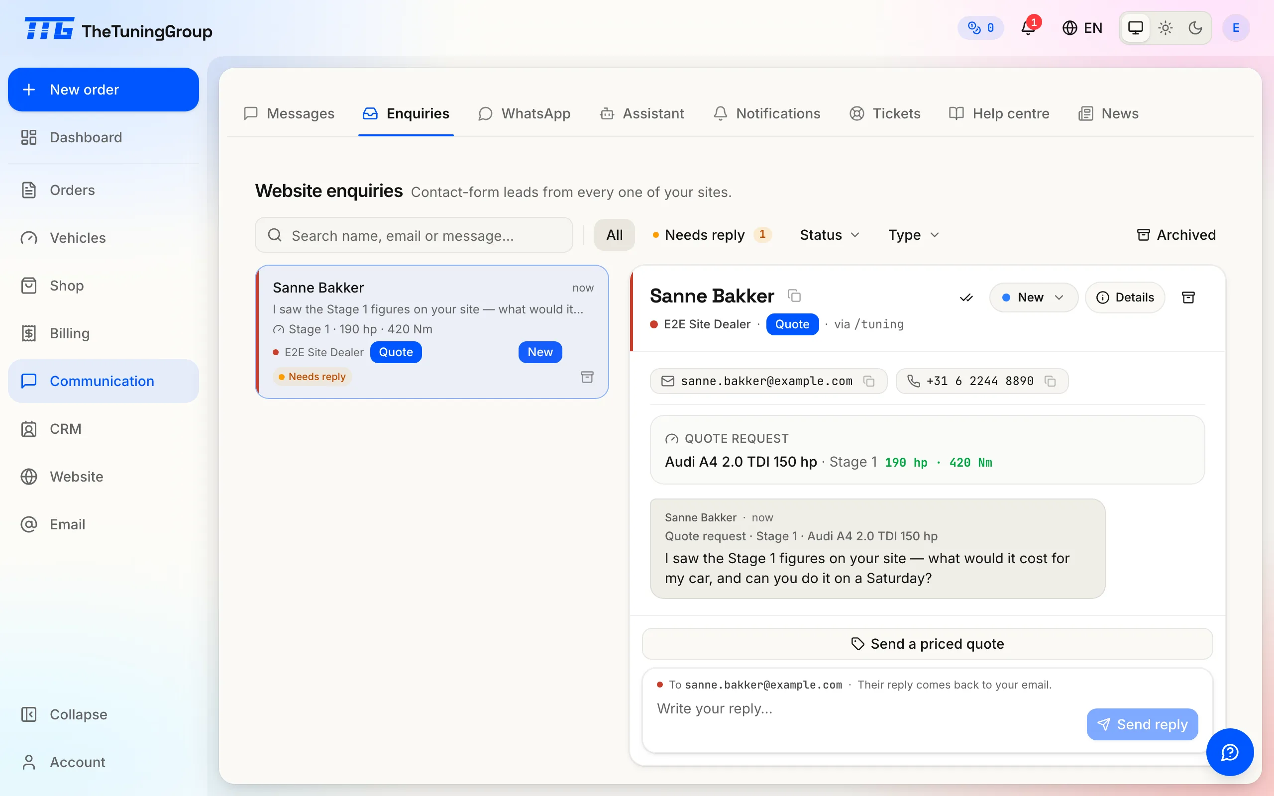 An opened website lead: contact details, the quote request with vehicle, stage and gains, the message and the reply composer.